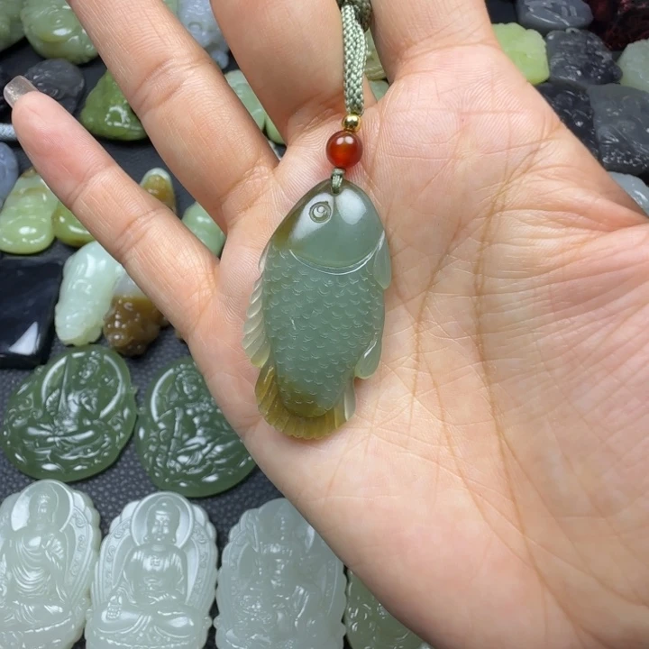 和田玉未镶嵌珠宝奇石