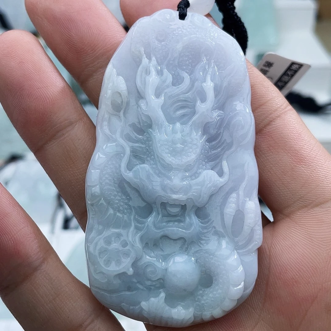 颈饰未镶嵌翡翠小**，翡翠