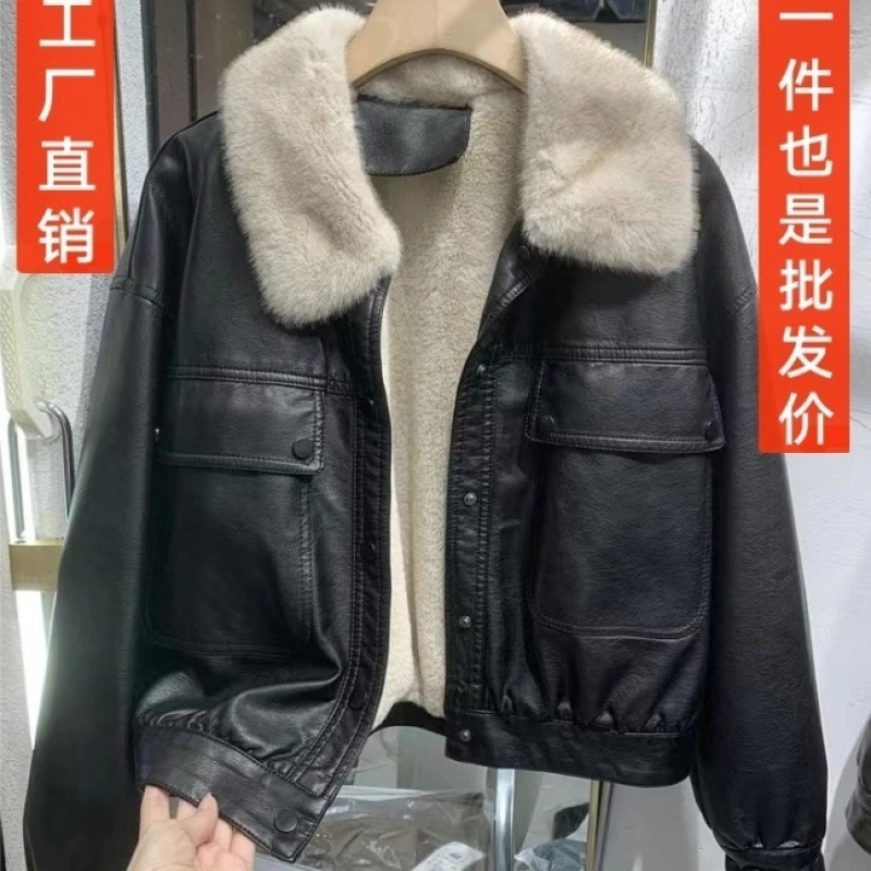 2025欧货加绒皮衣外套女冬港风pu皮机车夹克獭兔毛内里派克服短款