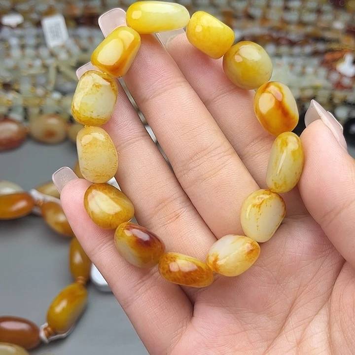 和田玉（糖玉）未镶嵌手链