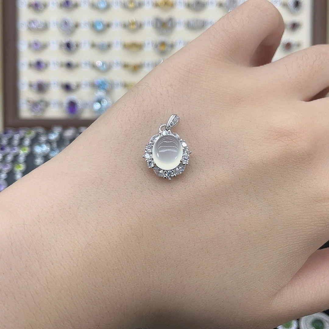 好****岫玉银S925镶嵌颈饰