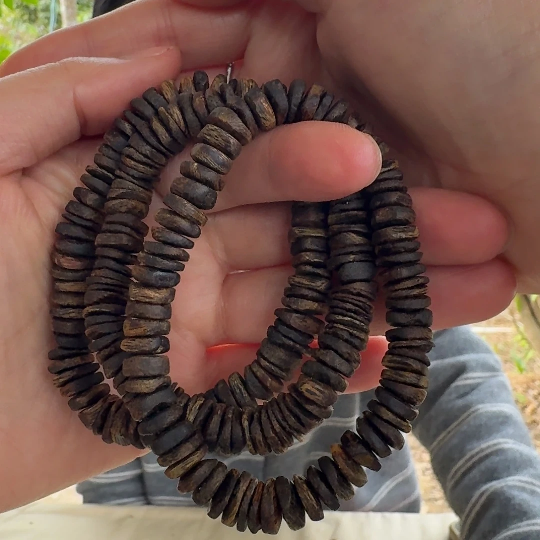 沉香沉香碎屑绿奇楠沉水单圈约0.8+多样性发一条