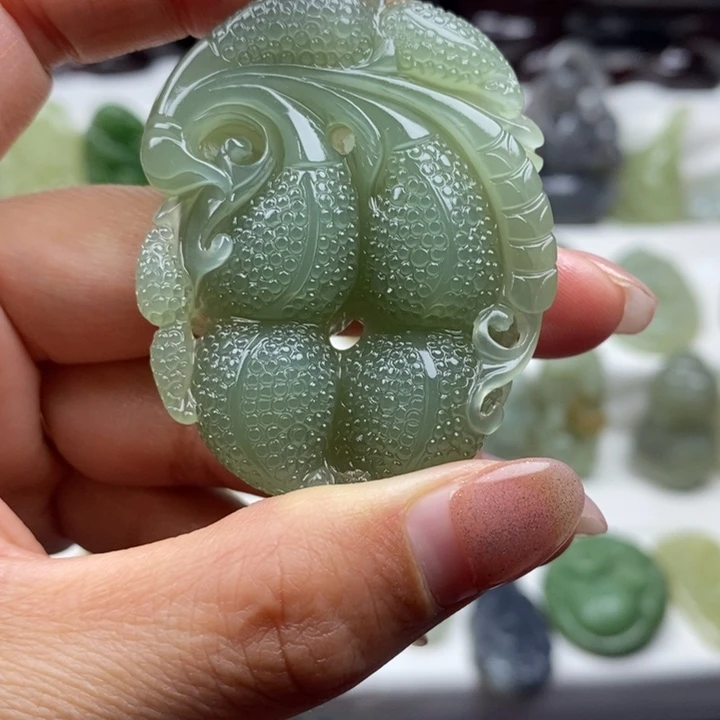 和田玉未镶嵌颈饰60