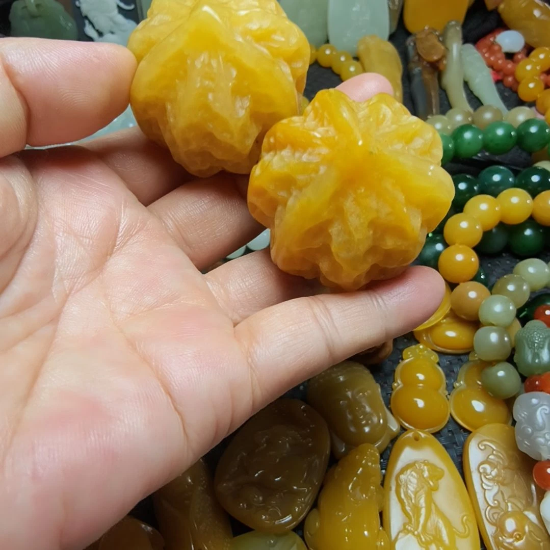 未镶嵌石英质玉（黄龙玉）玉石核桃