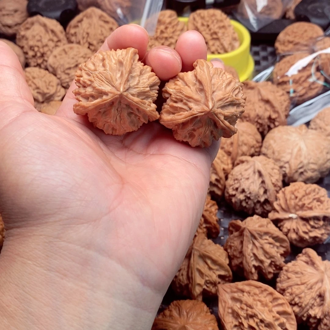 吊坠桃核文玩核桃