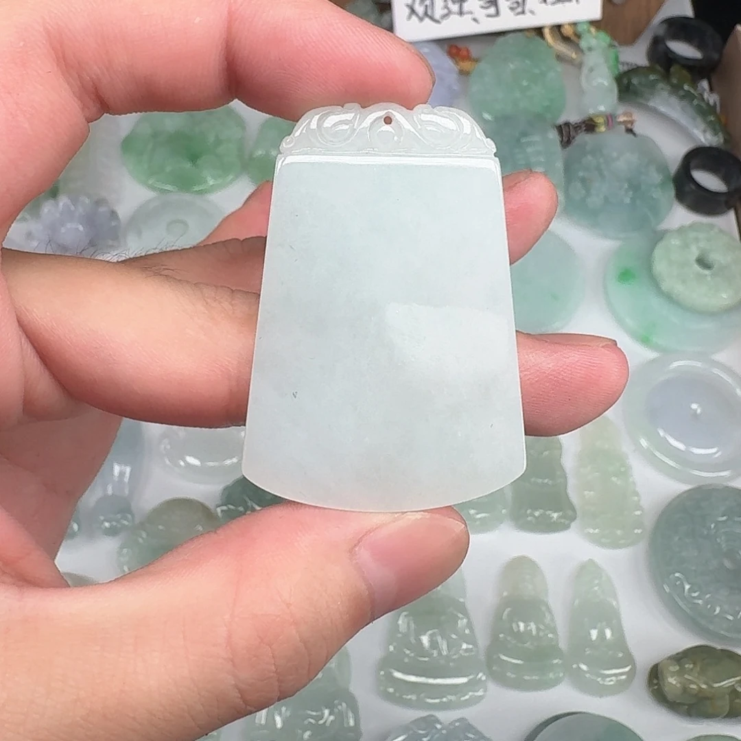 神***灯翡翠未镶嵌颈饰天然翡翠