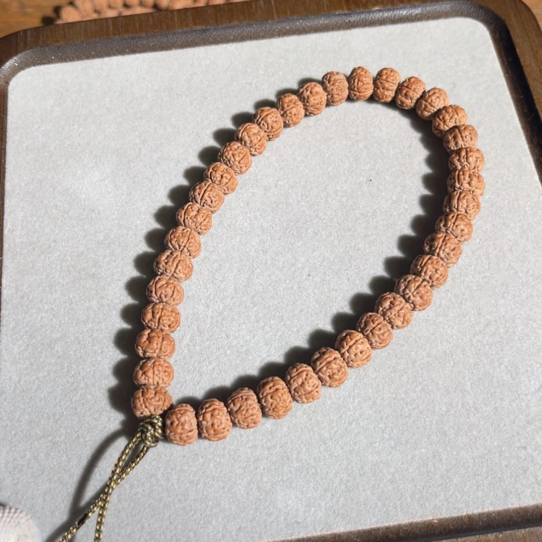 金刚菩提吊坠纯血老树王手持