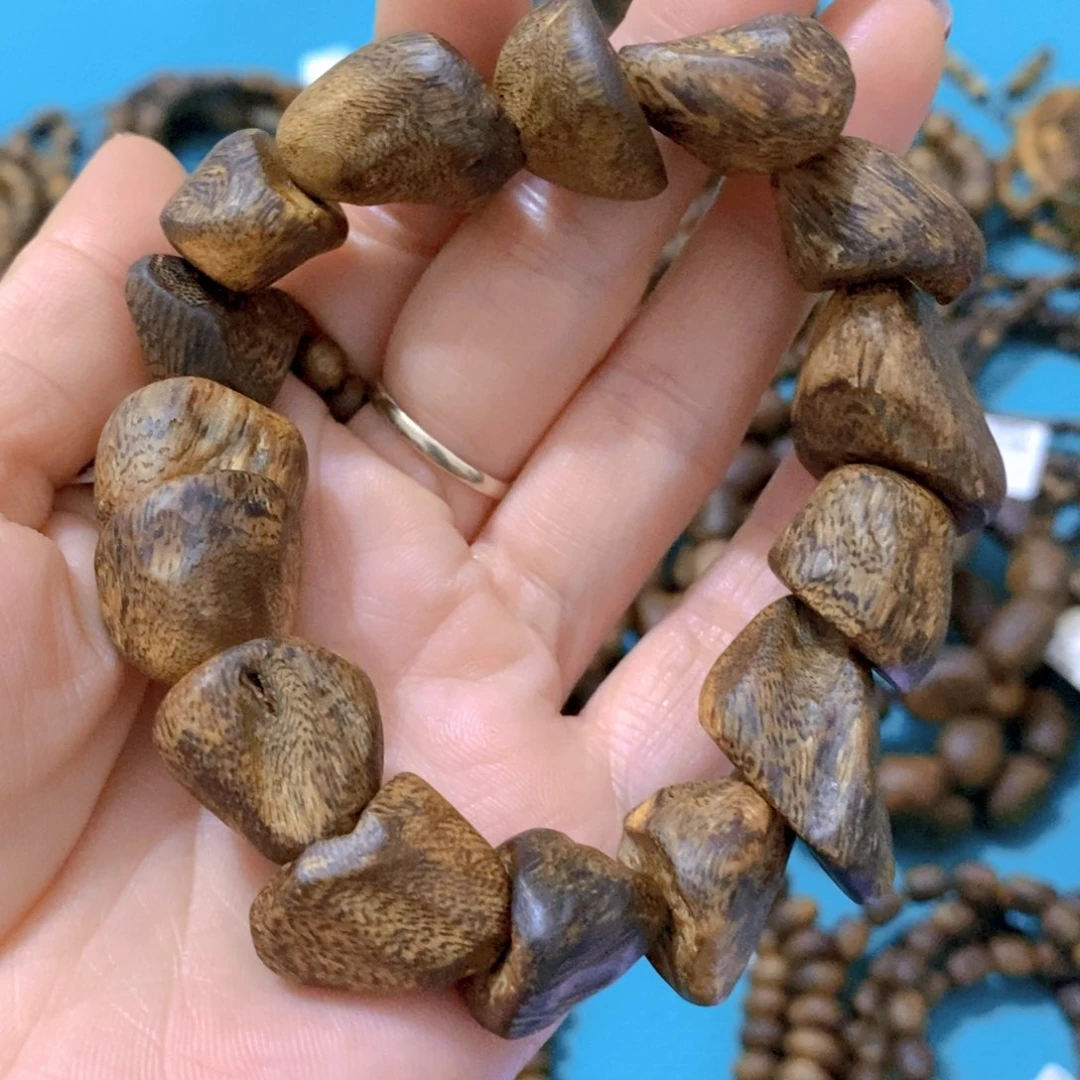 沉香手串乌身卡1.5-23克多样性发货一条