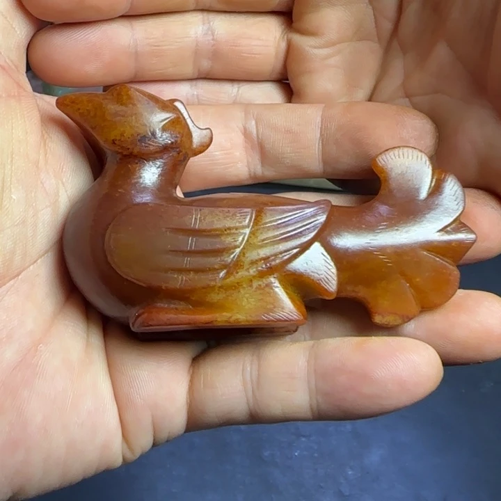 玉***人和田玉未镶嵌挂件