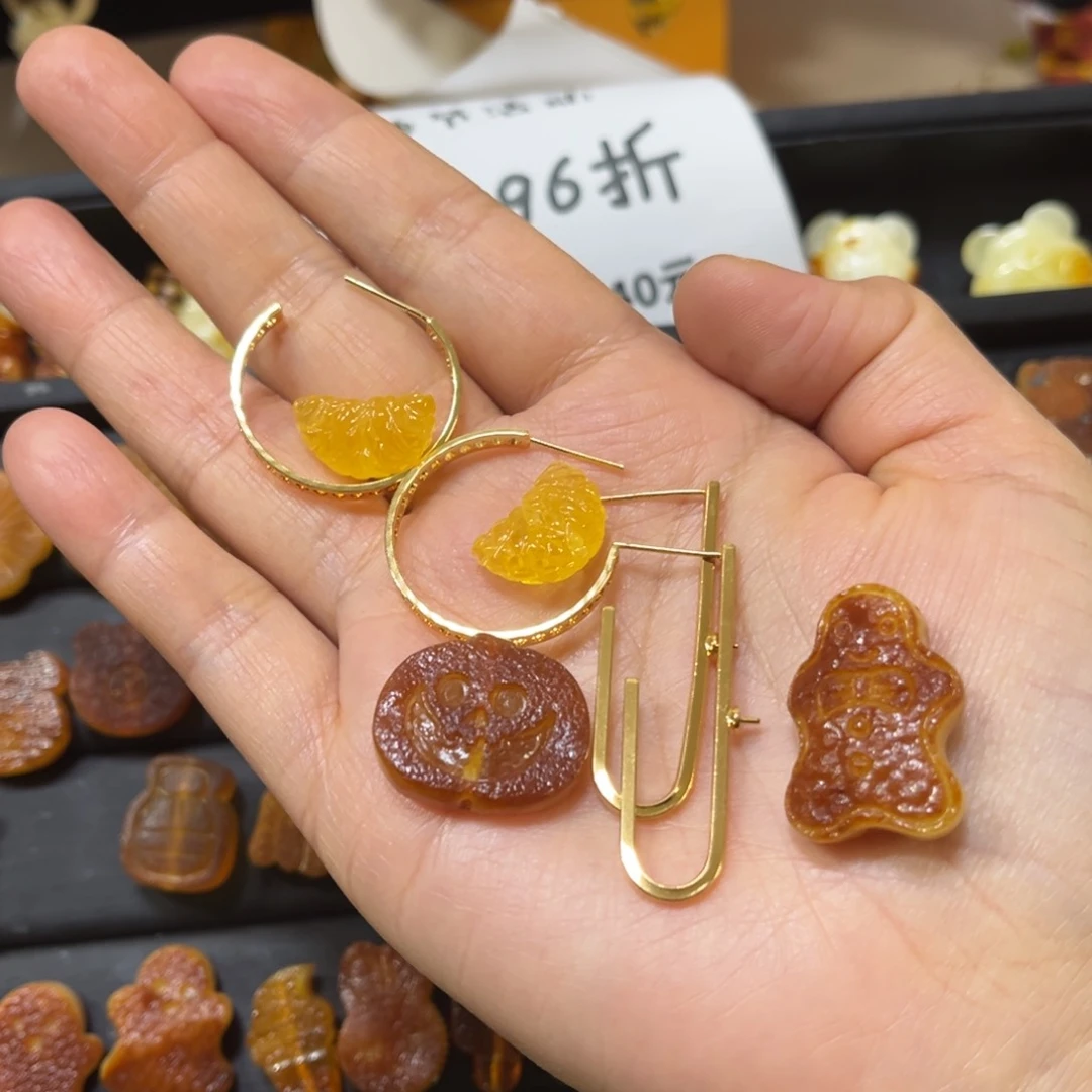 琥珀珠宝奇石未镶嵌