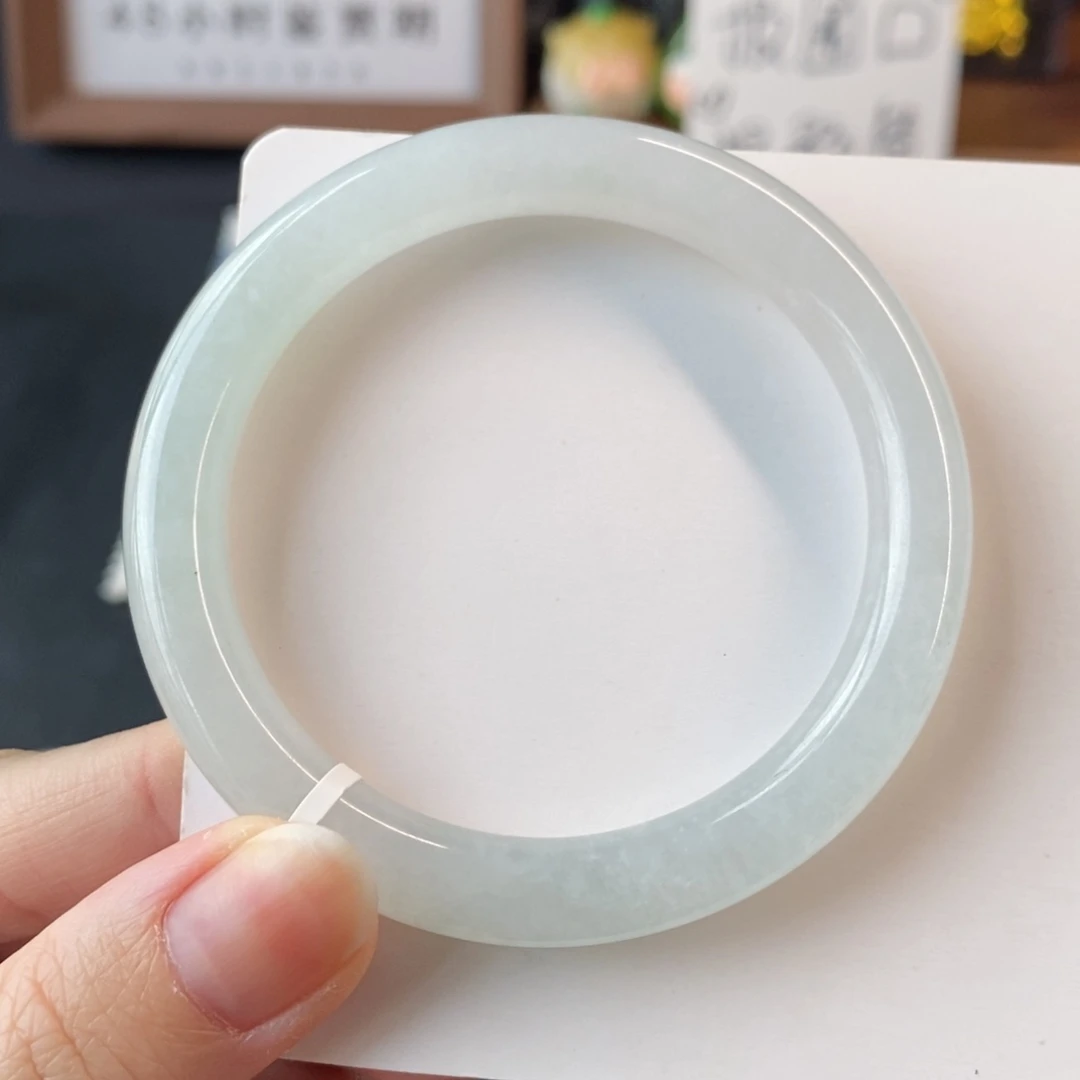翡翠手镯未镶嵌种水美人条53