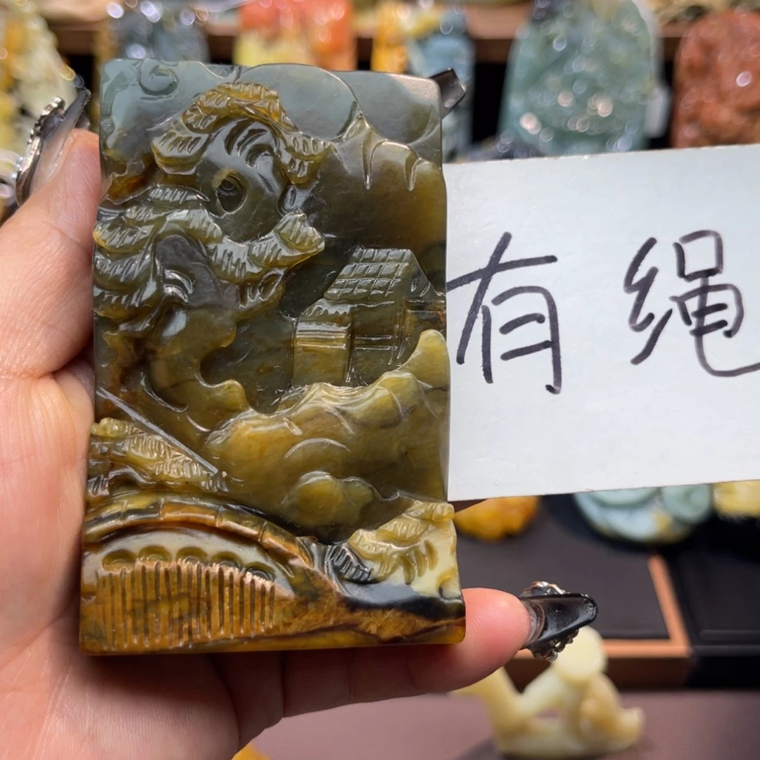 蛇纹石玉未镶嵌颈饰