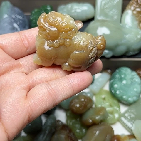 和田玉颈饰未镶嵌用****7