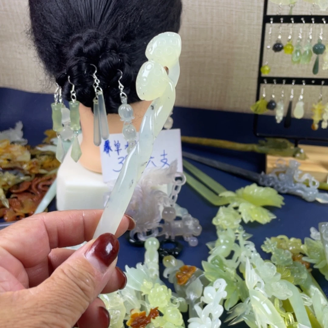 蛇纹石玉未镶嵌发饰