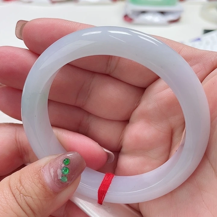 翡翠手镯（圆镯）未镶嵌缅甸翡翠手镯56圈