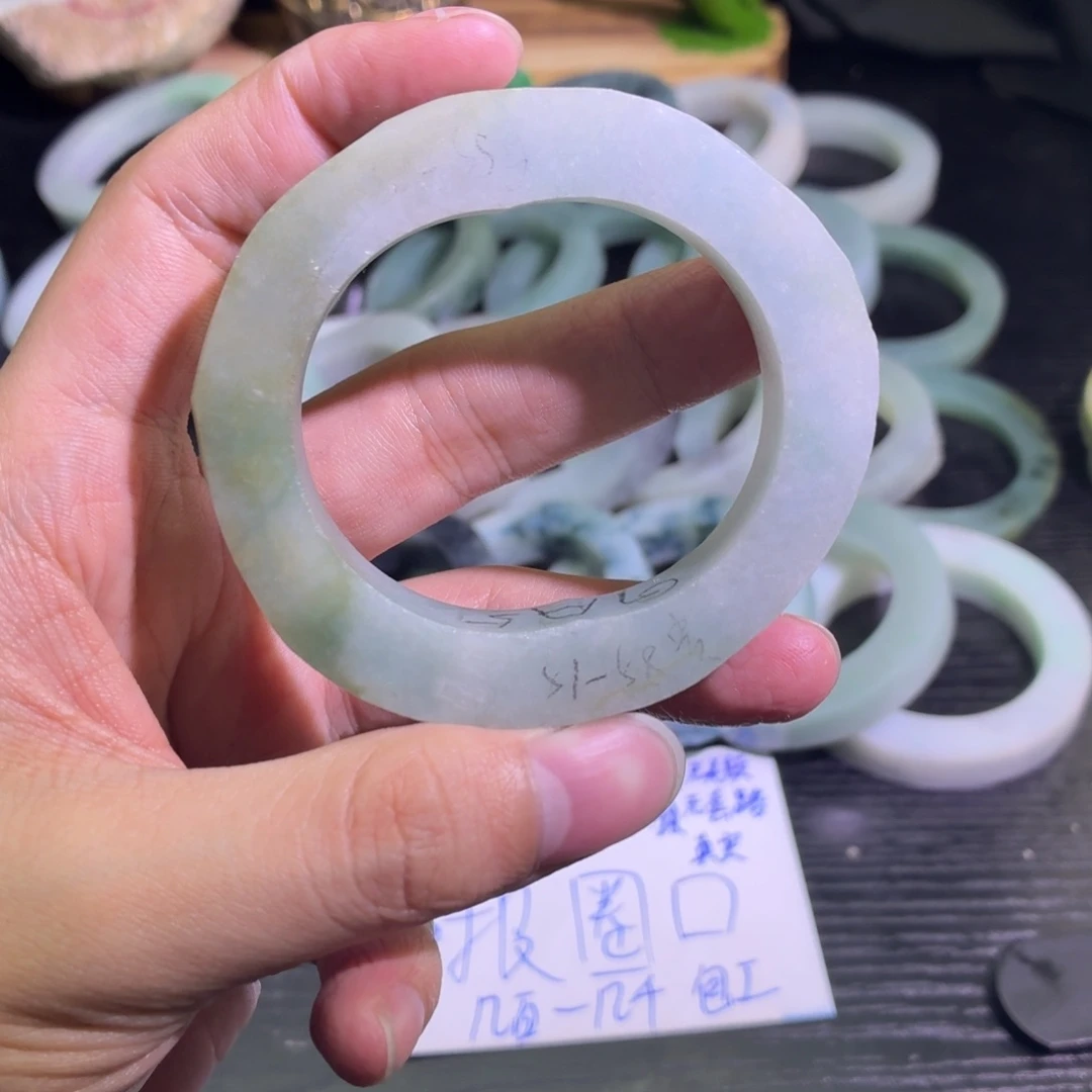 定制翡翠未镶嵌天然翡翠A货毛胚手镯定制