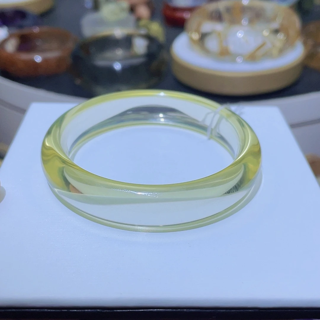 水晶手镯未镶嵌天然纯净体黄水晶手镯
