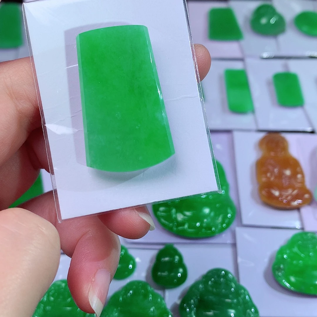 吊坠(赠链)未镶嵌翡翠天然翡翠