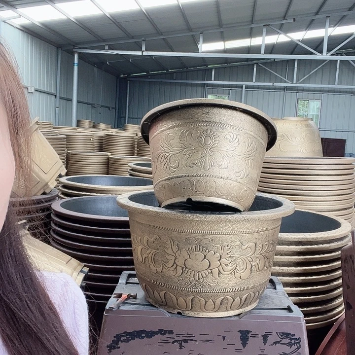 60口径花盆2个89元