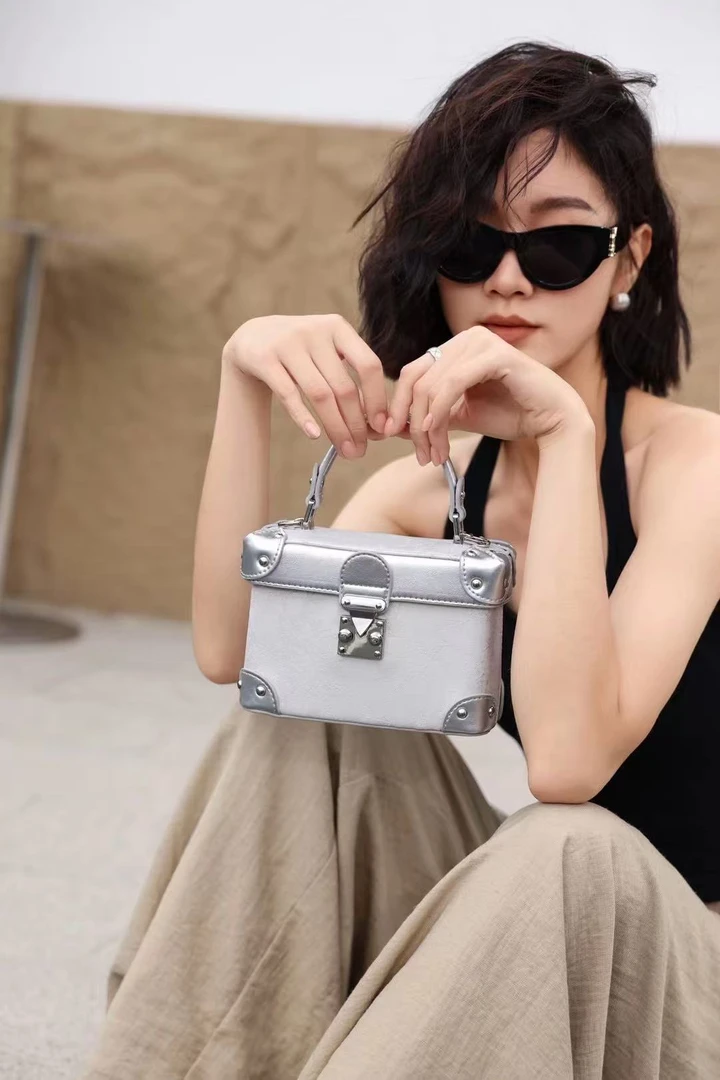 366-5#银色【尺寸：长18宽8高12】潮流气质休闲百搭时尚女士单肩包