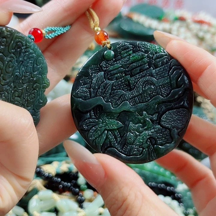 和田玉未镶嵌颈饰