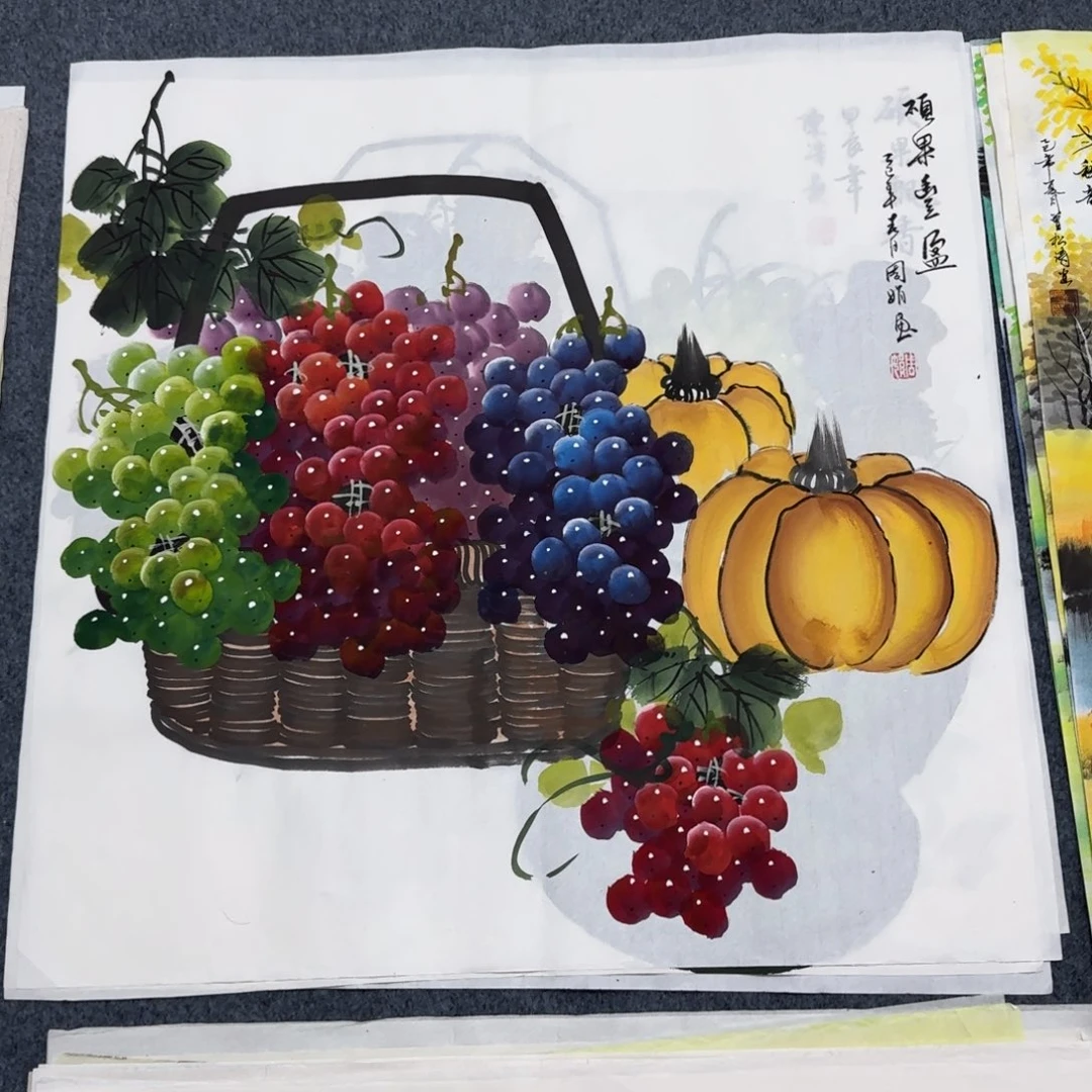 国画尺寸70X70手绘作品
