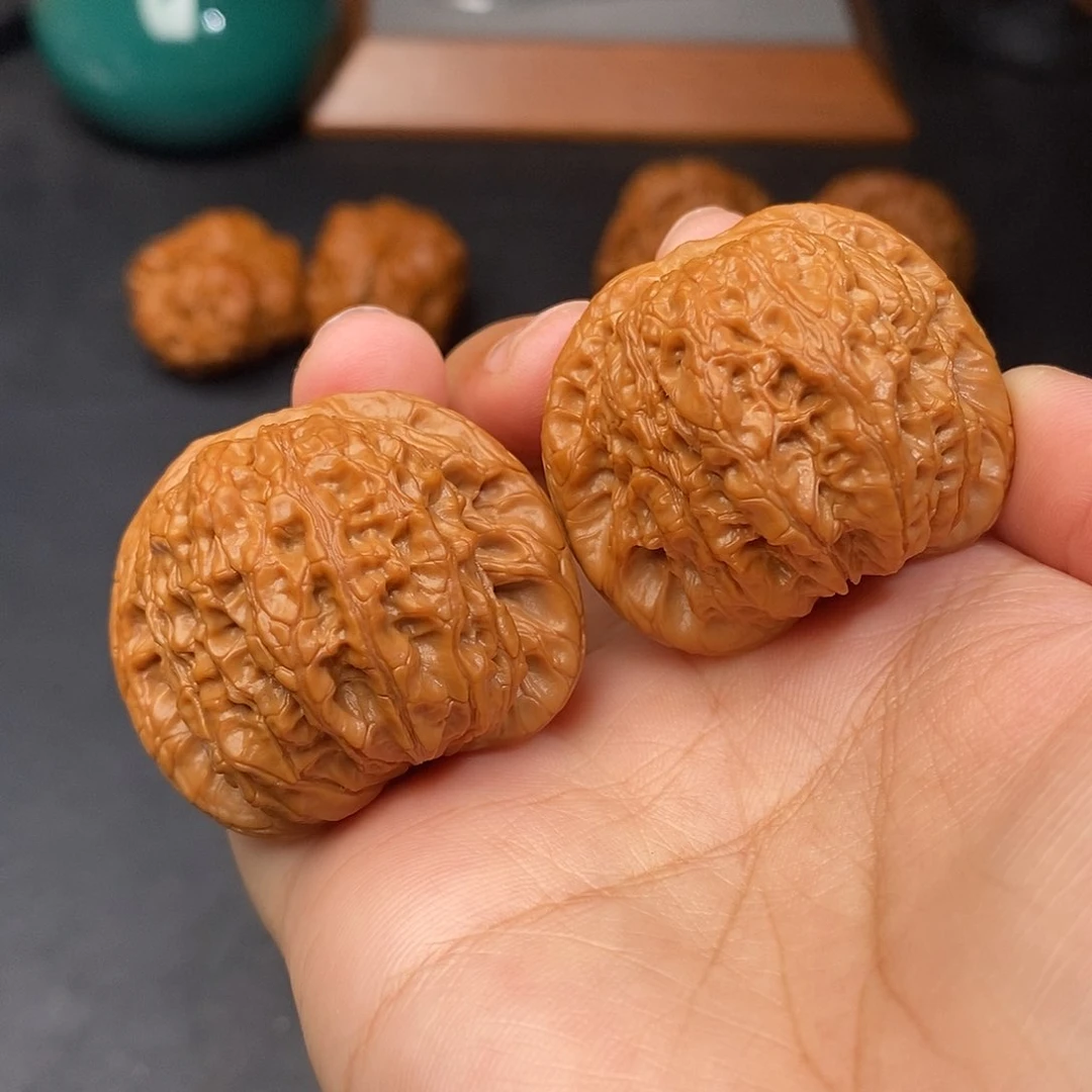 文玩核桃把件血麒麟全品39