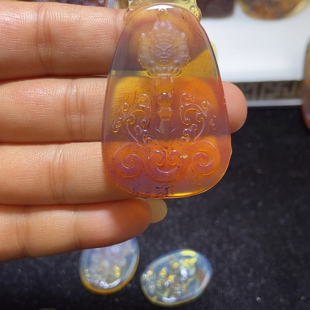 琥珀颈饰未镶嵌缅甸天然琥珀吊坠