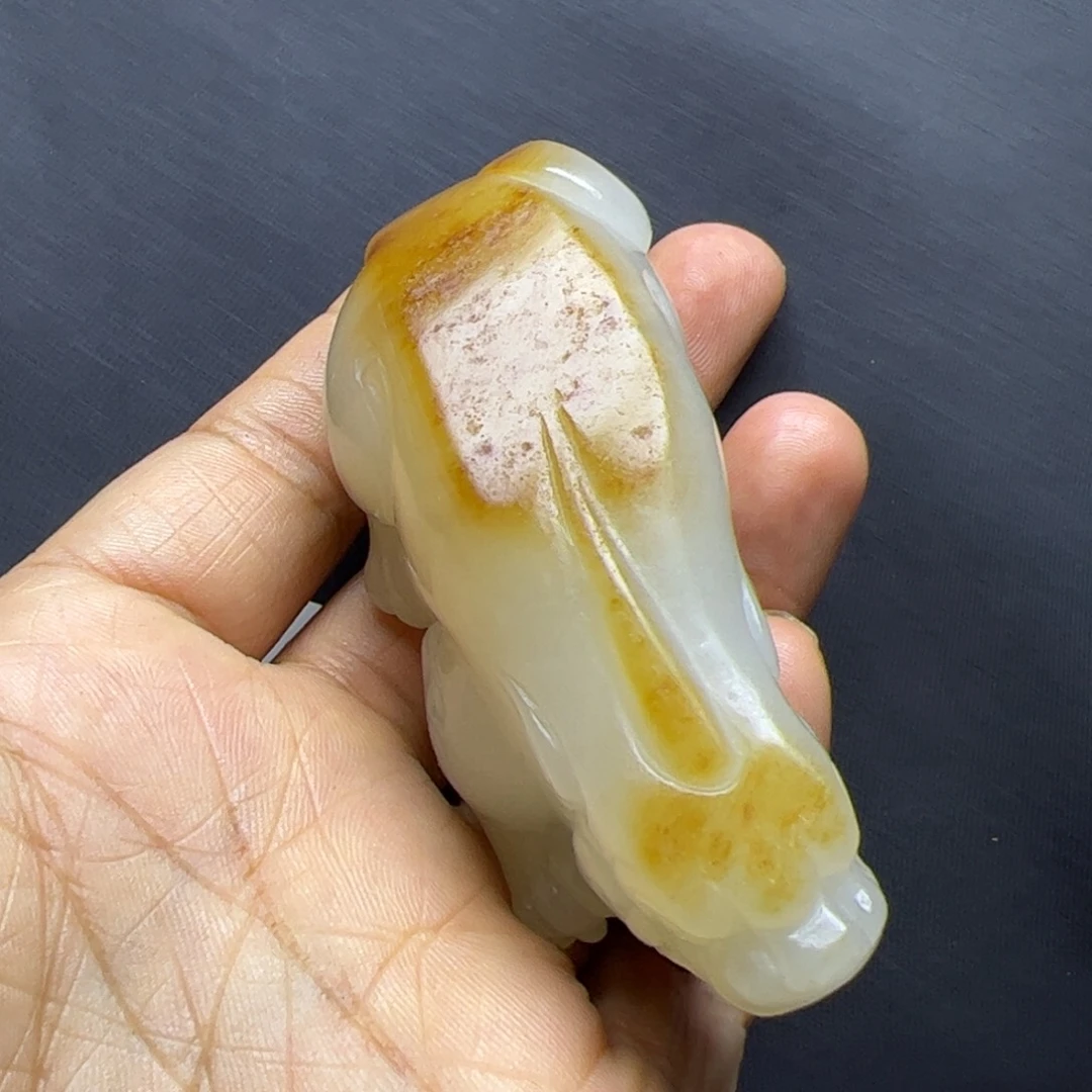 和田玉未镶嵌把件心**叔