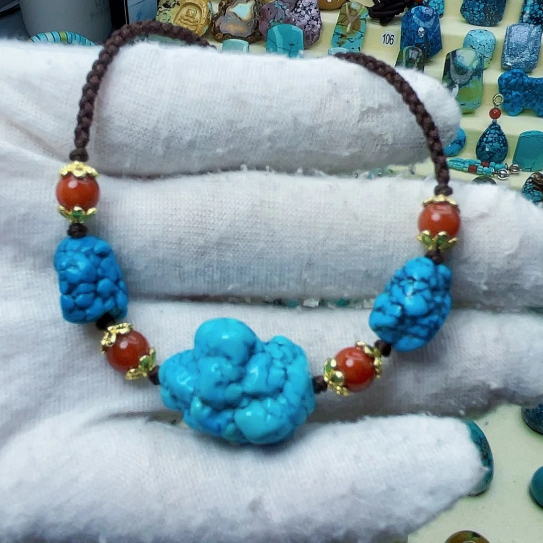 绿松石颈饰未镶嵌