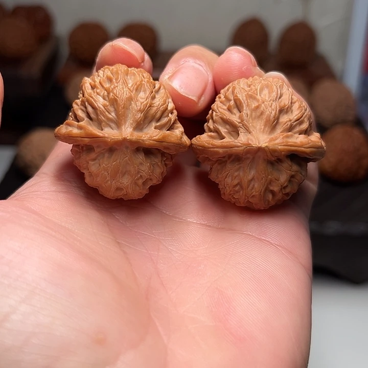 把件文玩核桃红皮宫灯 38+