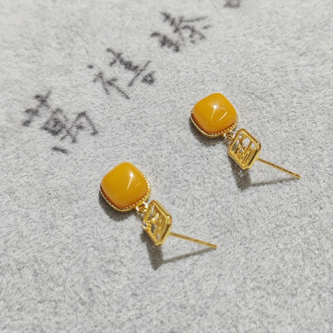 蜜蜡银耳钉C045 xm