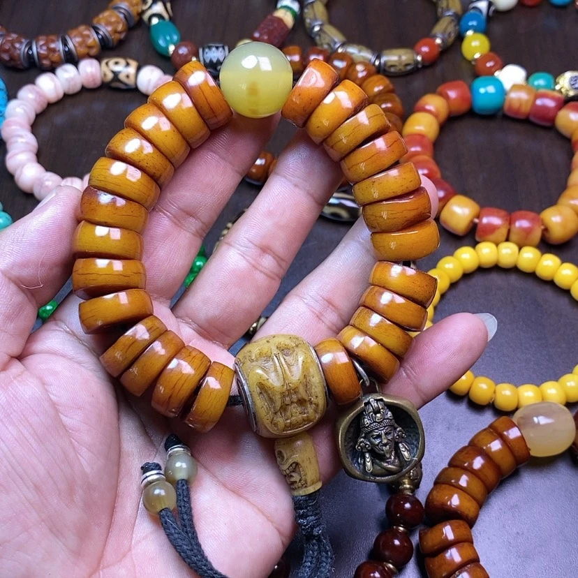 【闪购商品】玻璃颈饰