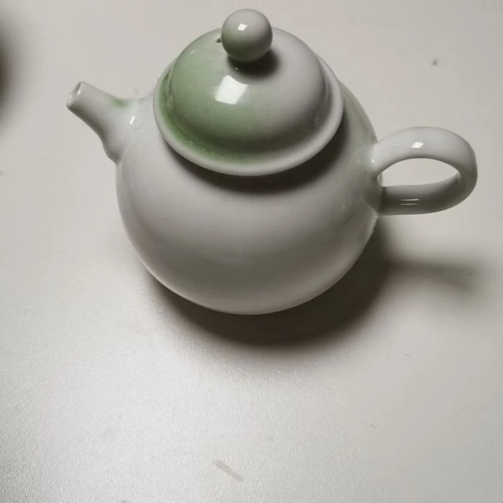 景德镇陶瓷小茶壶