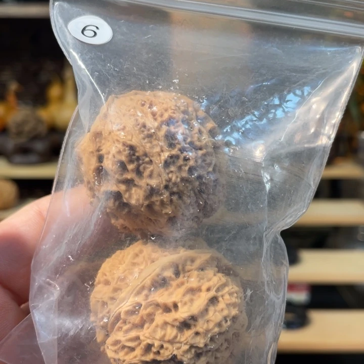 文玩核桃把件编号6