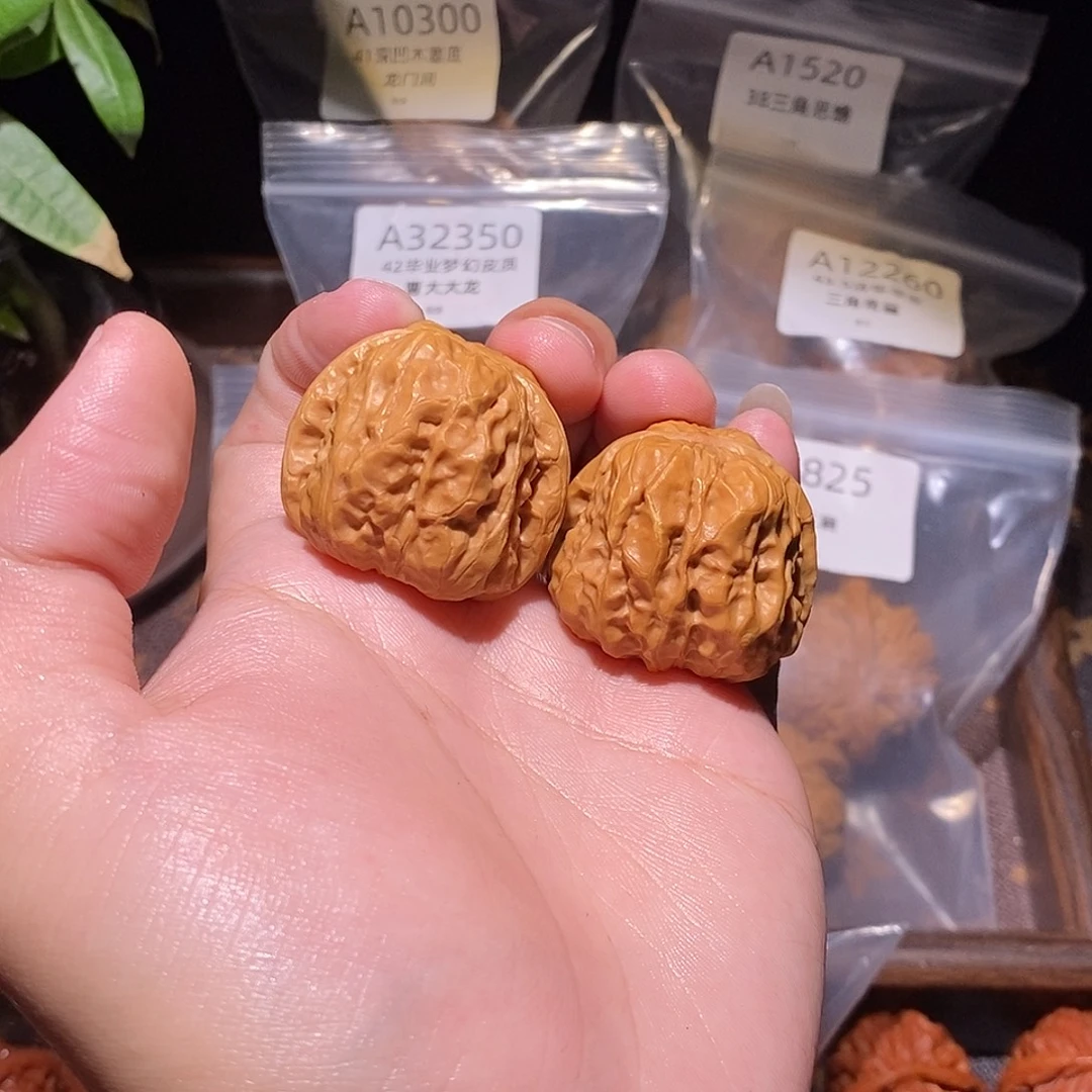 文玩核桃吊坠蛤蟆