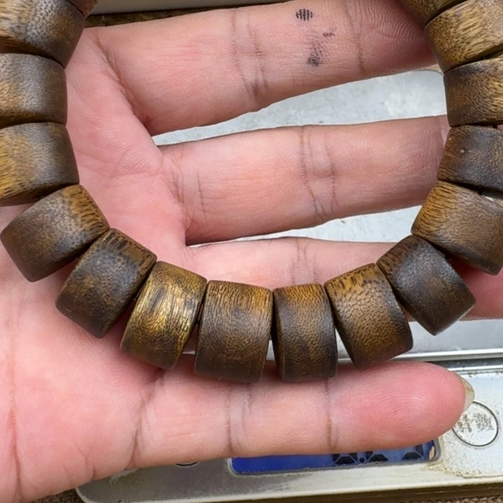 好***歌手串沉香乌身手串23克