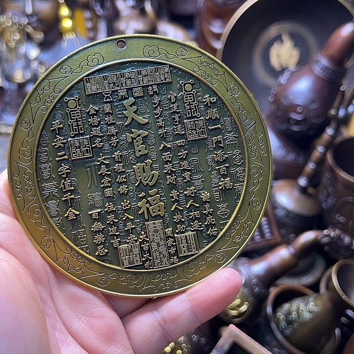 铜23335666778899988789
