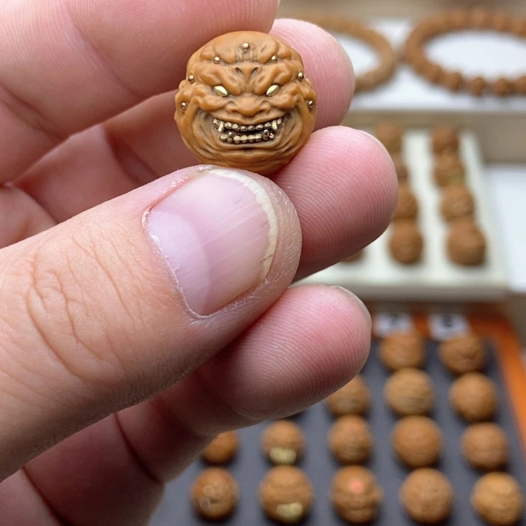 文玩核桃吊坠爆***石猴头核桃单颗福利大运龙僧