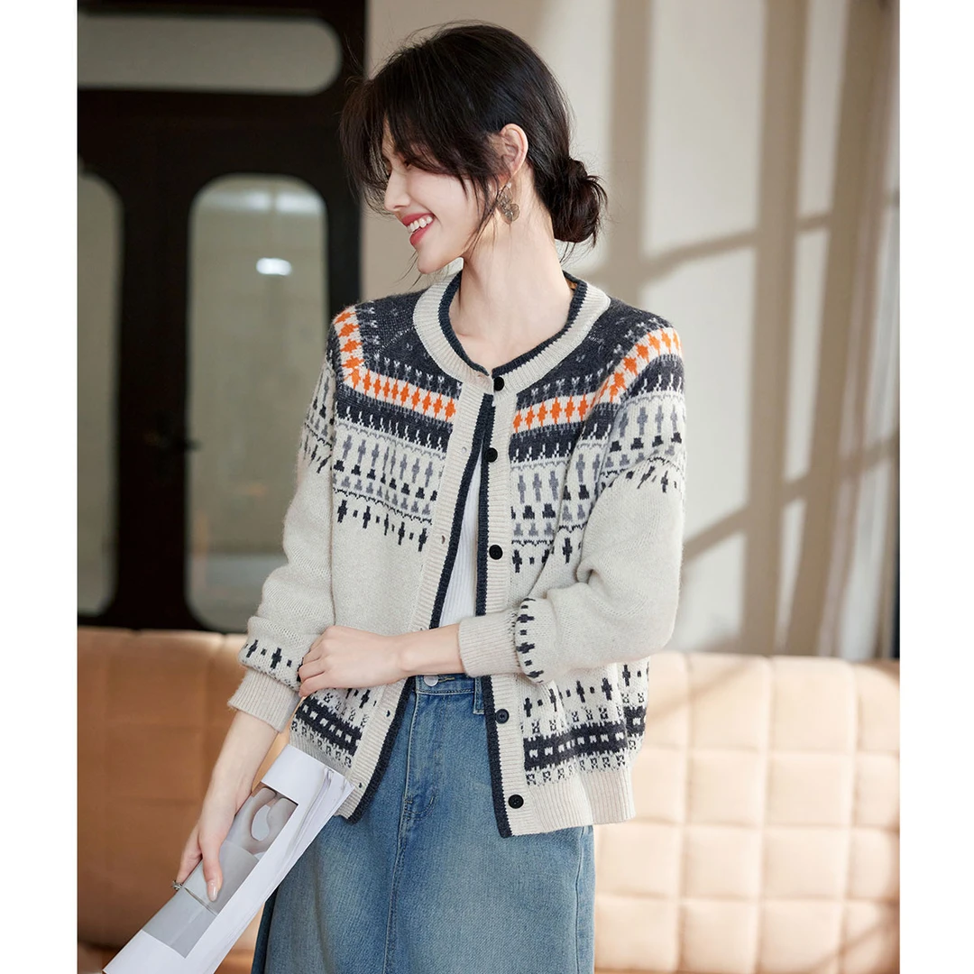 尚静费尔岛系列毛衣2025春季新款小香风印花撞色慵懒减龄针织开衫
