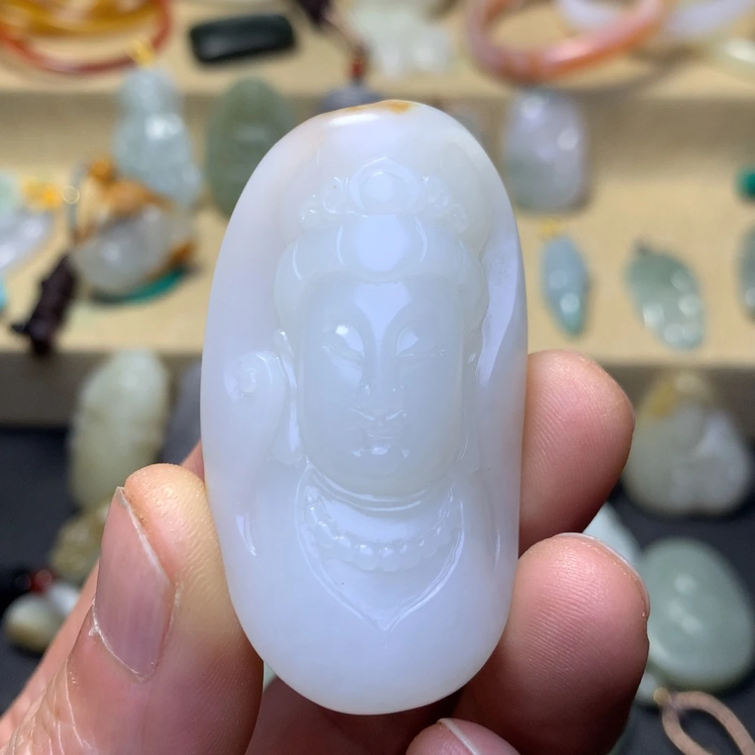 颈饰未镶嵌和田玉