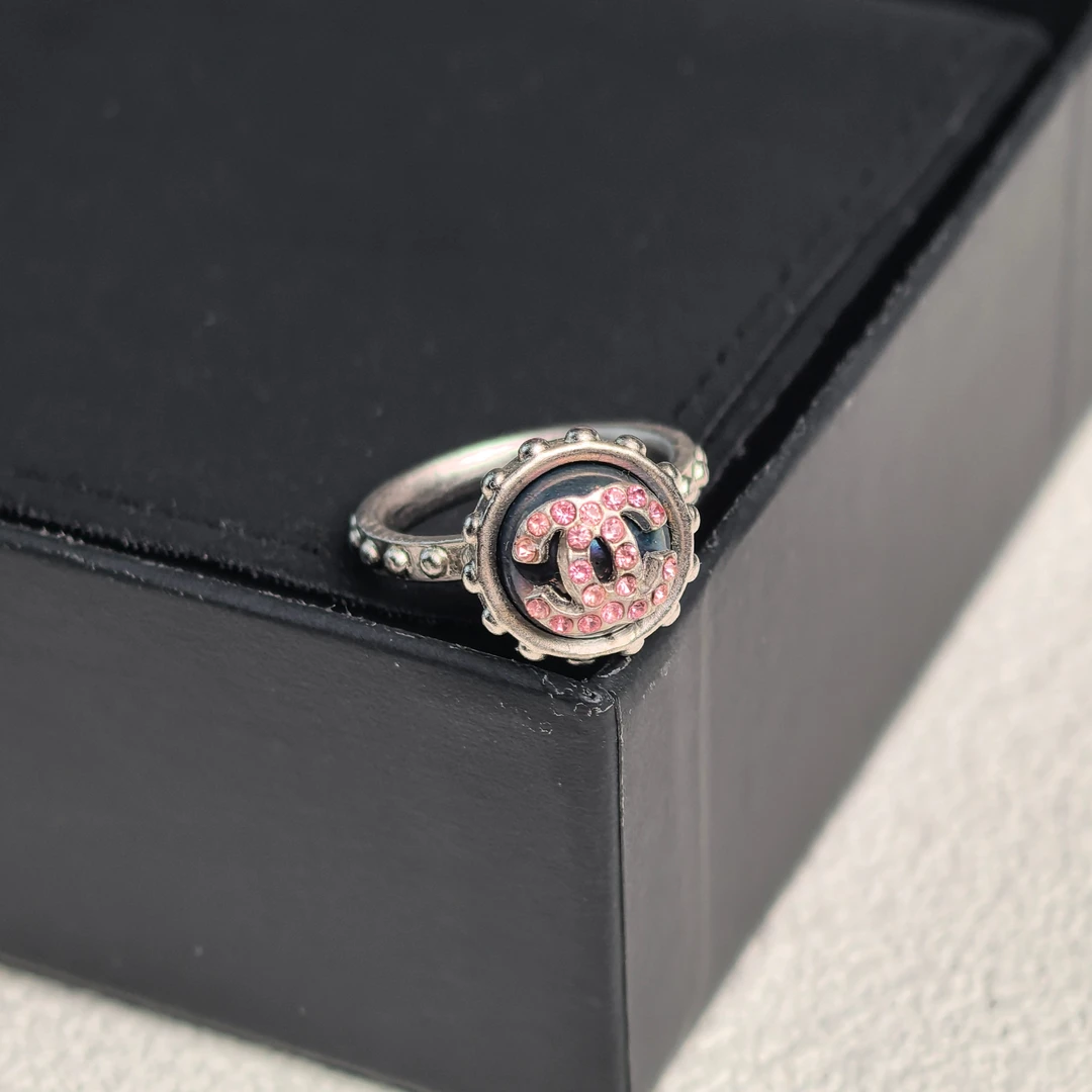 95新 Chanel/香奈儿 泡泡中古 Chanel 黑粉水钻珍珠戒指