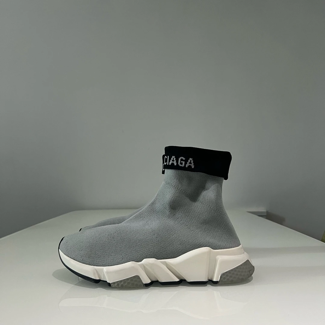 95新 Balenciaga/巴黎世家 灰色袜子鞋 38码 无盒