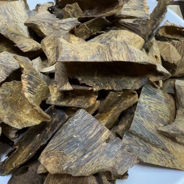 泽***恩沉香碎屑沉香白奇老壳料50克