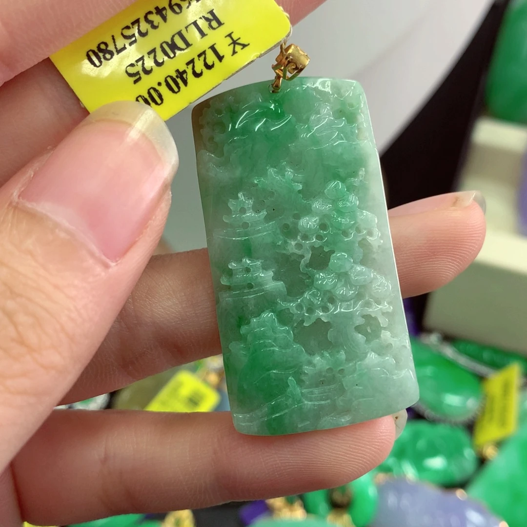 吊坠(不含链)18K金镶嵌翡翠