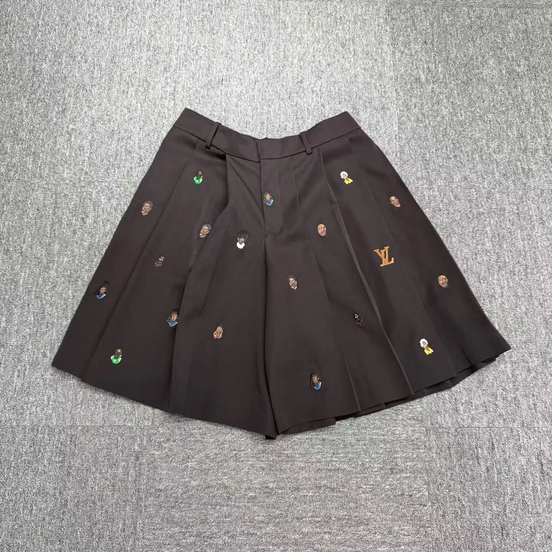 99新 LouisVuitton/路易威登 菲董刺绣褶皱短裤/48码/16982