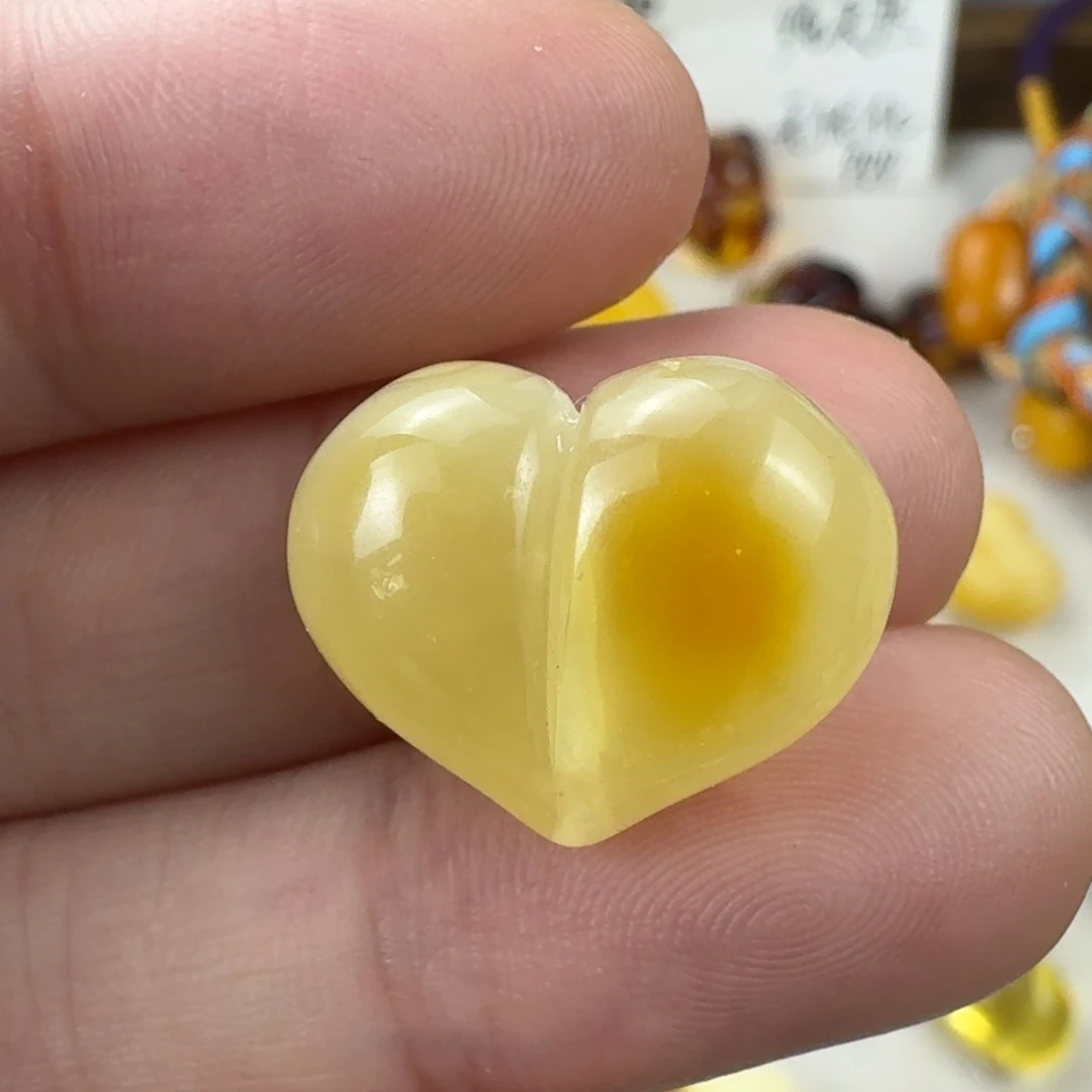 蜜蜡未镶嵌珠宝奇石全品 19.3×15.5×9.3mm