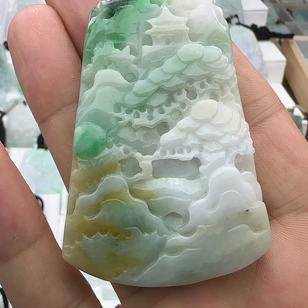 翡翠未镶嵌颈饰翡翠