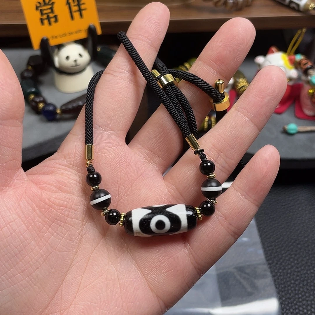 坚***持玛瑙/玉髓未镶嵌颈饰