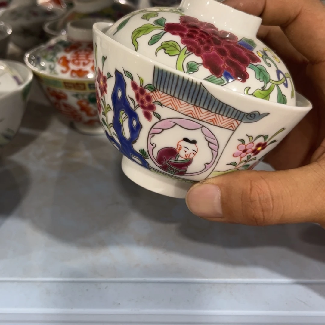 摆件摆件等物品进行处理等操作过程